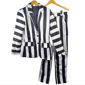 Classic Striped Men's Suit in Black and White
